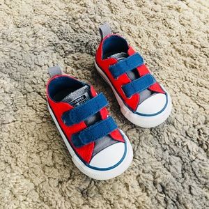 toddler red converse velcro